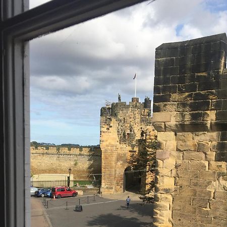 Castle Retreat - Luxury Apartment Opposite Alnwick Castle Exterior foto