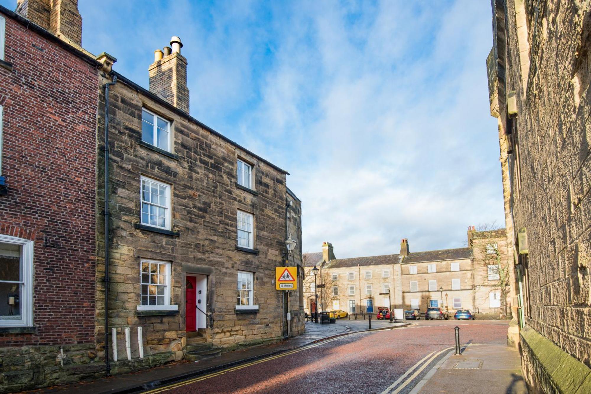 Castle Retreat - Luxury Apartment Opposite Alnwick Castle Exterior foto